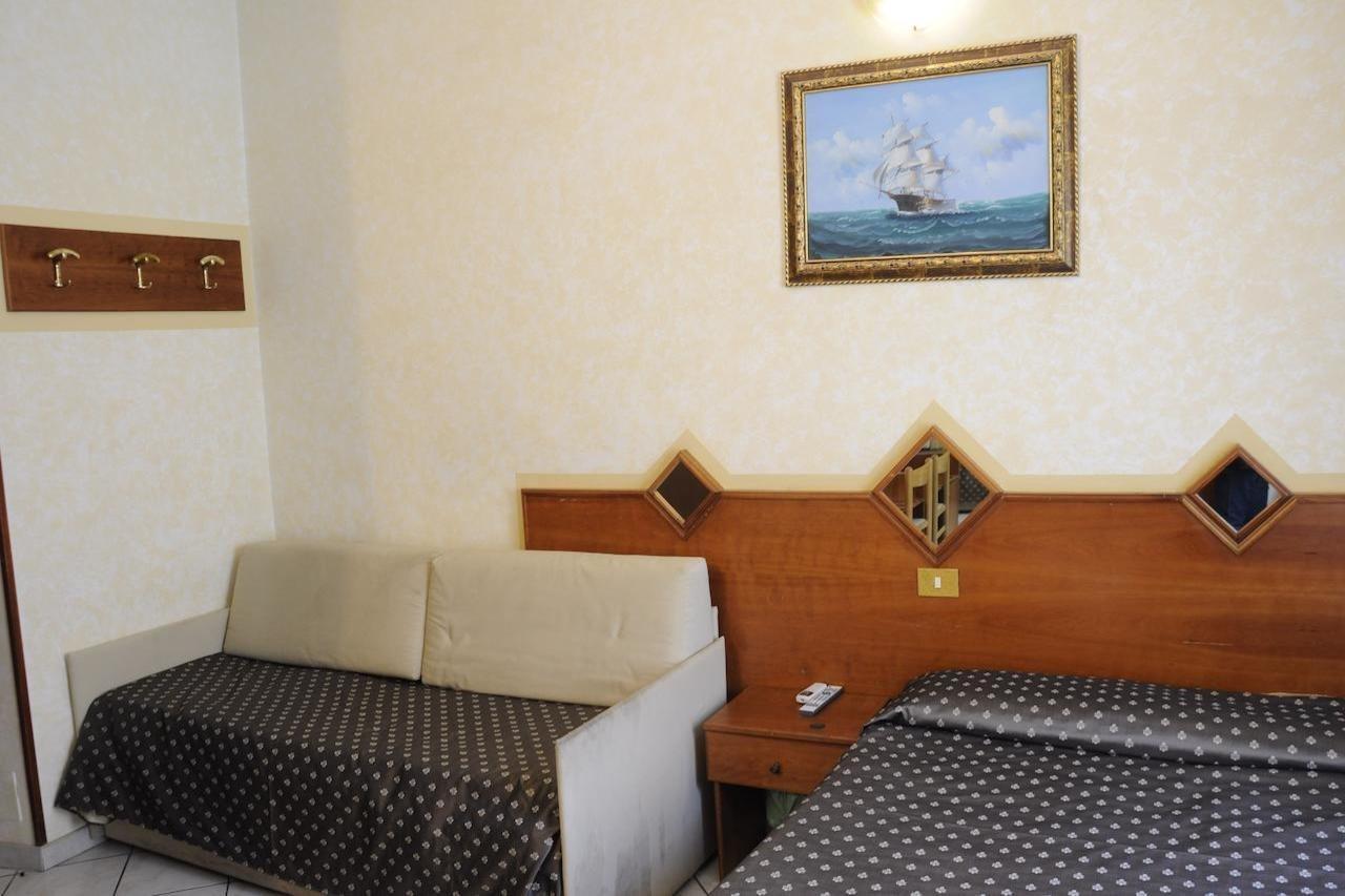 Hotel Farini Rome Buitenkant foto
