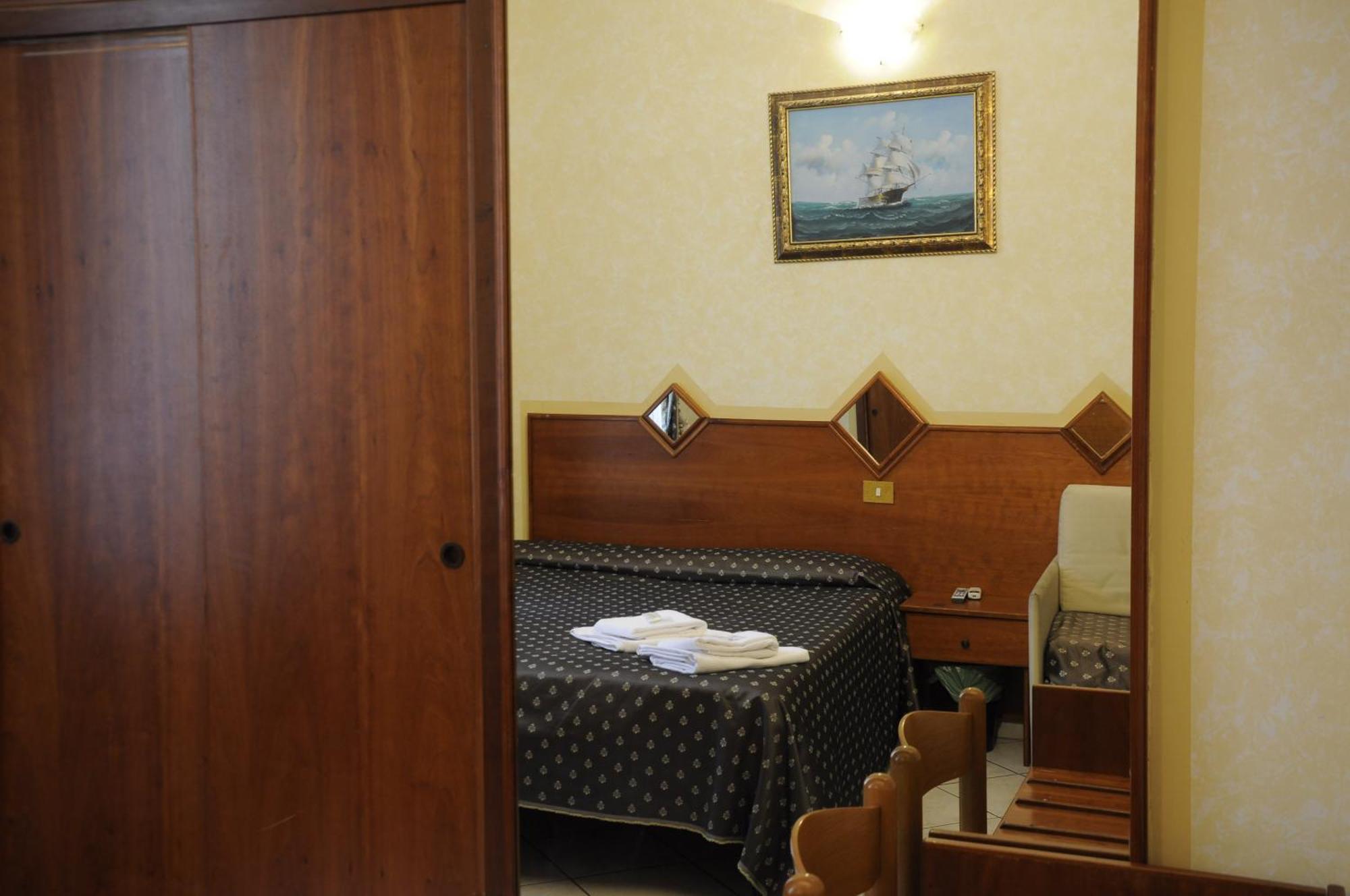 Hotel Farini Rome Kamer foto